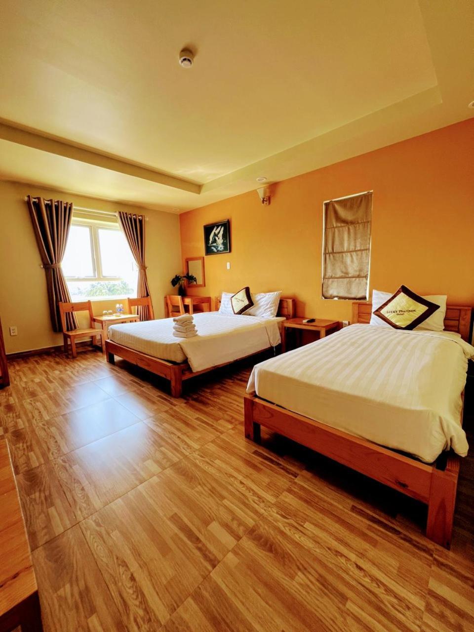 Lucky Phu Quoc Hotel Bagian luar foto