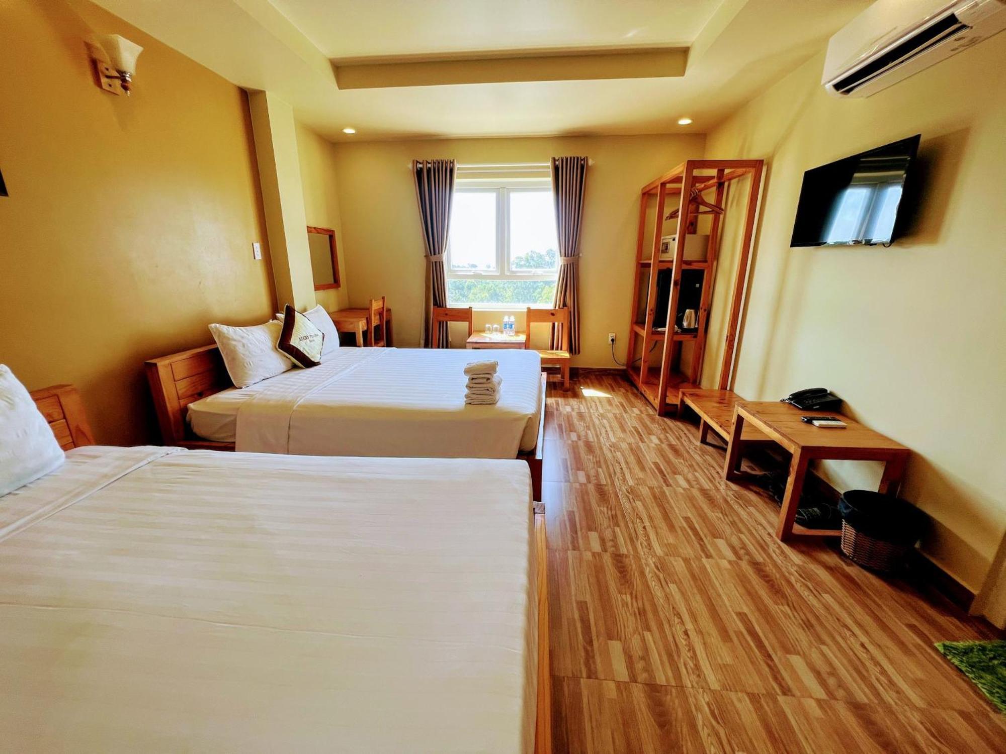 Lucky Phu Quoc Hotel Bagian luar foto