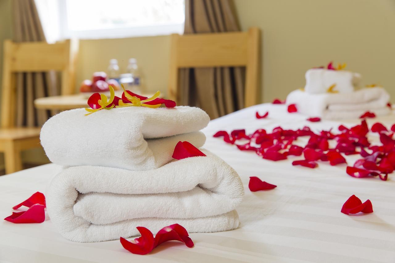 Lucky Phu Quoc Hotel Bagian luar foto